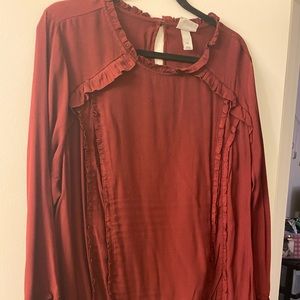 Maroon bell-sleeve blouse